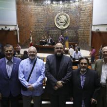 Autoridades universitarias en rueda de prensa